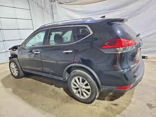 KNMAT2MV6JP513971 2018 NISSAN ROGUE - Image 2