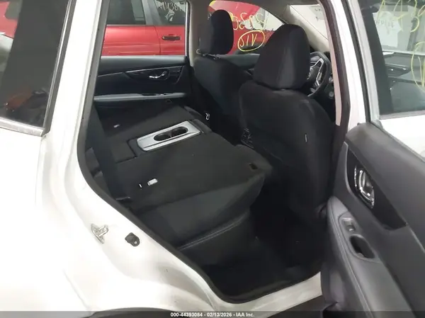 KNMAT2MV6JP518877 2018 NISSAN ROGUE - Image 8