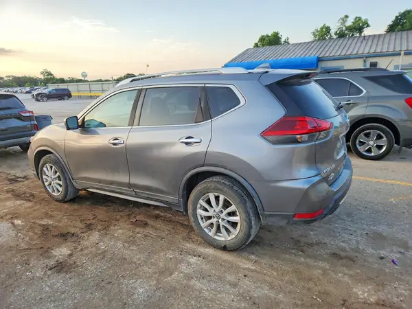 KNMAT2MV6JP525019 2018 NISSAN ROGUE - Image 2