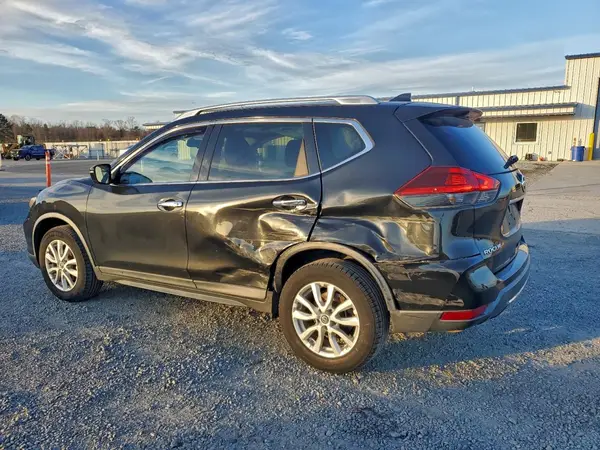 KNMAT2MV6JP528227 2018 NISSAN ROGUE - Image 2