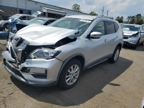 KNMAT2MV6JP529135 2018 NISSAN ROGUE - Image 1