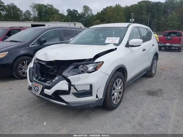 KNMAT2MV6JP535422 2018 NISSAN ROGUE - Image 2