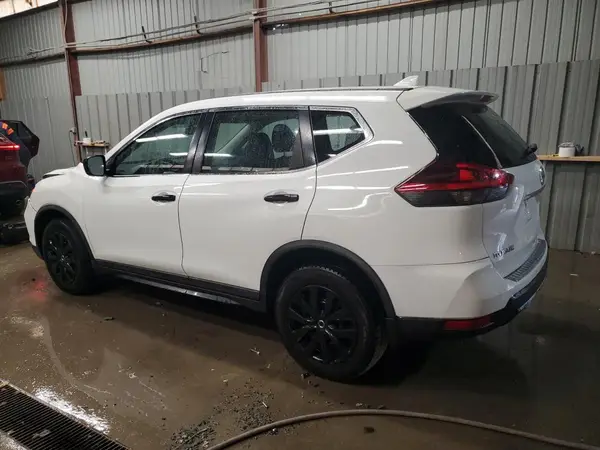 KNMAT2MV6JP539471 2018 NISSAN ROGUE - Image 2