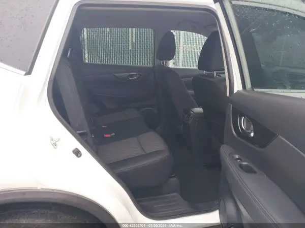 KNMAT2MV6JP539910 2018 NISSAN ROGUE - Image 8