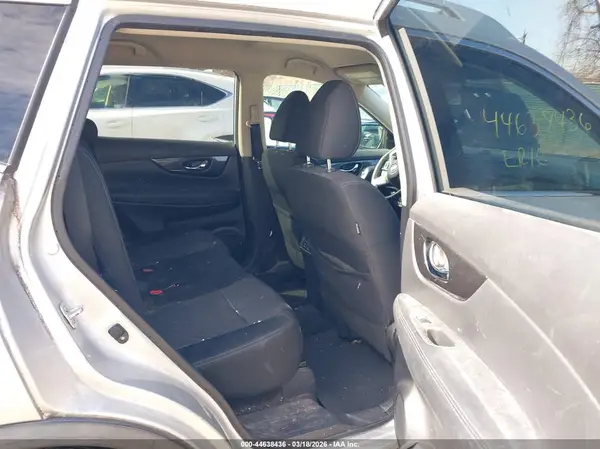KNMAT2MV6JP541611 2018 NISSAN ROGUE - Image 8