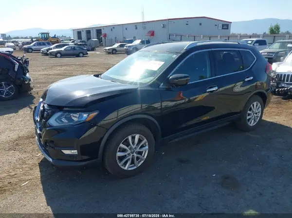 KNMAT2MV6JP545495 2018 NISSAN ROGUE - Image 2