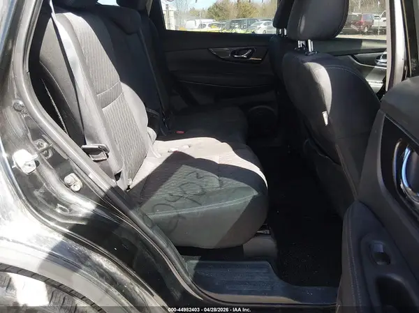 KNMAT2MV6JP545948 2018 NISSAN ROGUE - Image 8