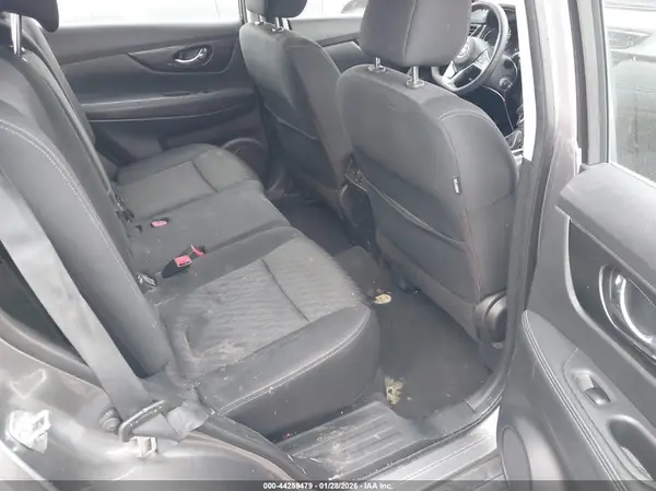 KNMAT2MV6JP547912 2018 NISSAN ROGUE - Image 8