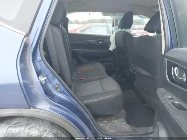 KNMAT2MV6JP548512 2018 NISSAN ROGUE - Image 8