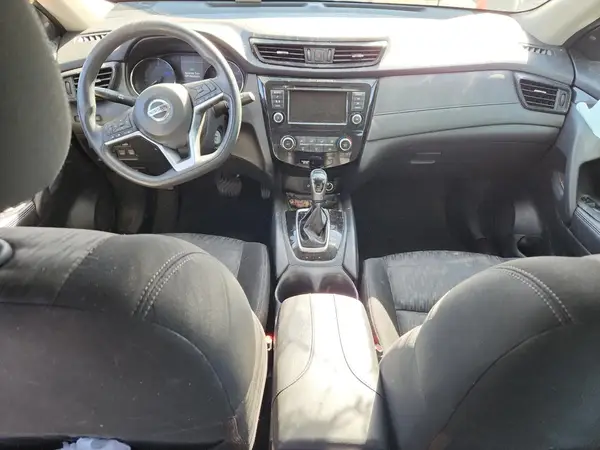 KNMAT2MV6JP550258 2018 NISSAN ROGUE - Image 8