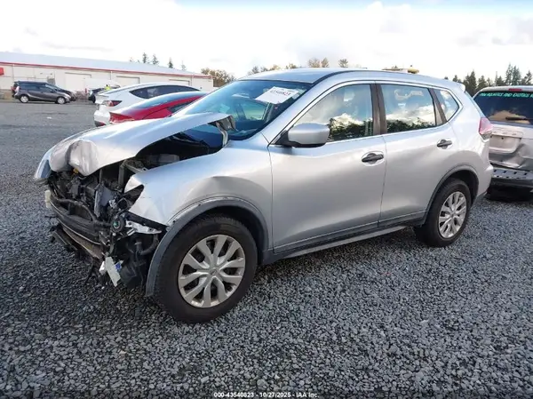 KNMAT2MV6JP552625 2018 NISSAN ROGUE - Image 2