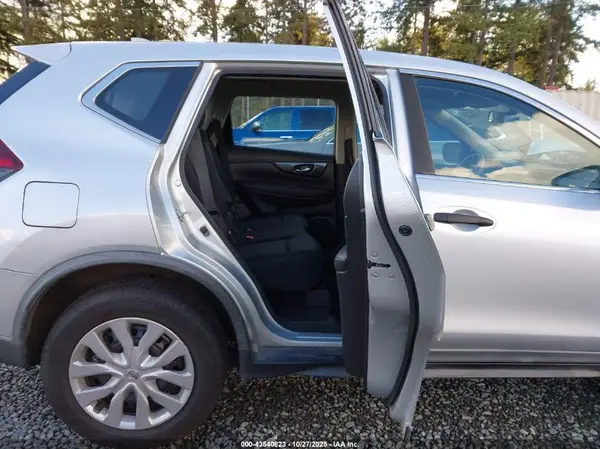 KNMAT2MV6JP552625 2018 NISSAN ROGUE - Image 8