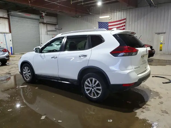 KNMAT2MV6JP557503 2018 NISSAN ROGUE - Image 2