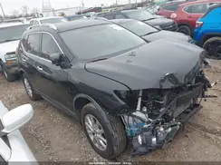 KNMAT2MV6JP557842 2018 NISSAN ROGUE
