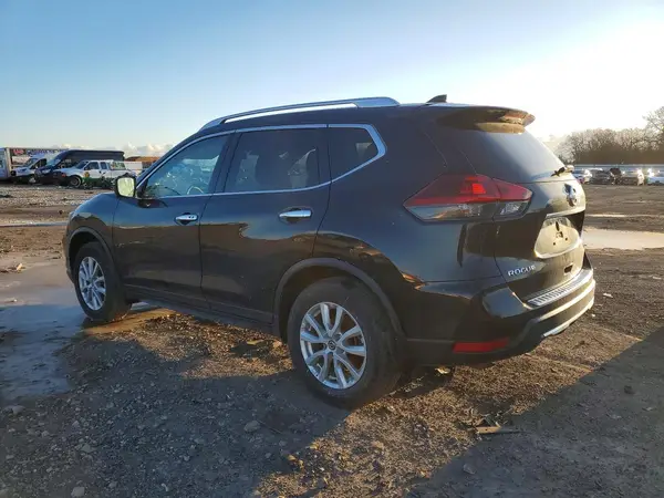 KNMAT2MV6JP560272 2018 NISSAN ROGUE - Image 2
