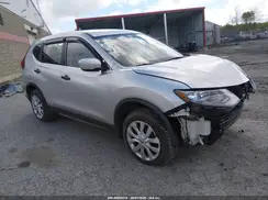 KNMAT2MV6JP564256 2018 NISSAN ROGUE