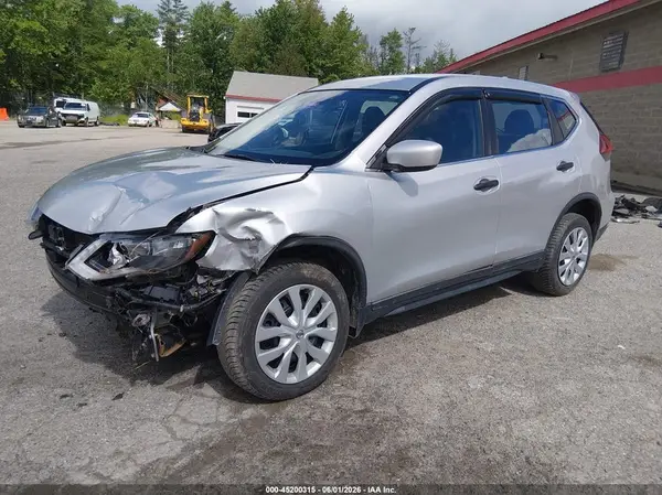 KNMAT2MV6JP564256 2018 NISSAN ROGUE - Image 2