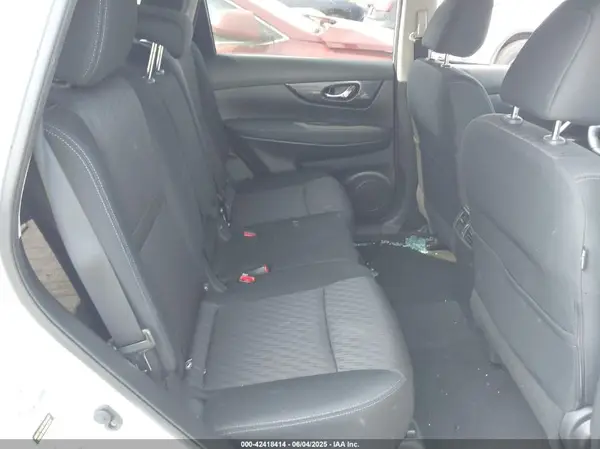 KNMAT2MV6JP567934 2018 NISSAN ROGUE - Image 8