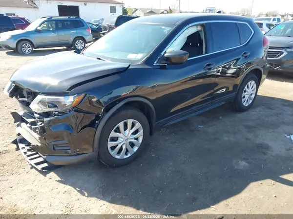 KNMAT2MV6JP573295 2018 NISSAN ROGUE - Image 2