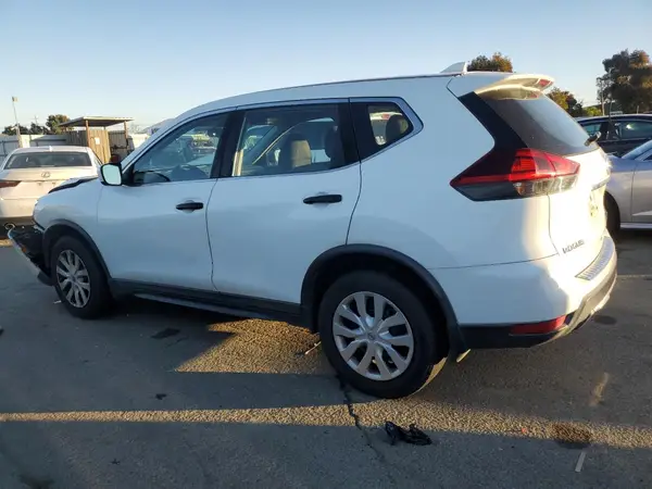 KNMAT2MV6JP573457 2018 NISSAN ROGUE - Image 2