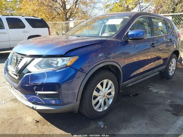 KNMAT2MV6JP573930 2018 NISSAN ROGUE - Image 2