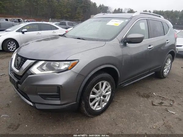 KNMAT2MV6JP576097 2018 NISSAN ROGUE - Image 2