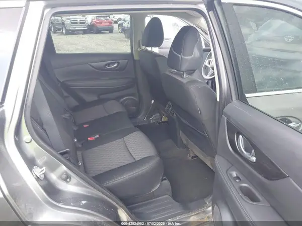 KNMAT2MV6JP581669 2018 NISSAN ROGUE - Image 8