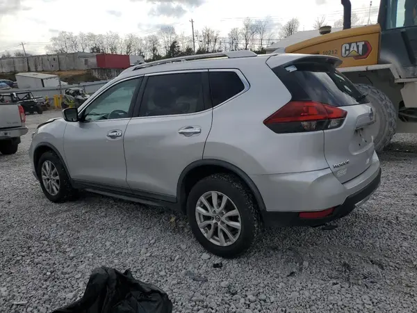 KNMAT2MV6JP582174 2018 NISSAN ROGUE - Image 2