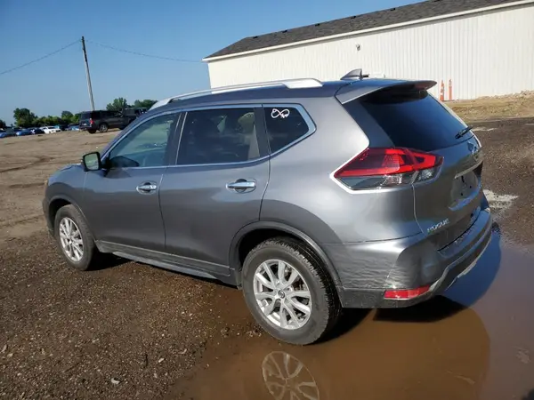KNMAT2MV6JP584099 2018 NISSAN ROGUE - Image 2