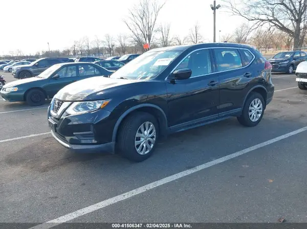 KNMAT2MV6JP586189 2018 NISSAN ROGUE - Image 2