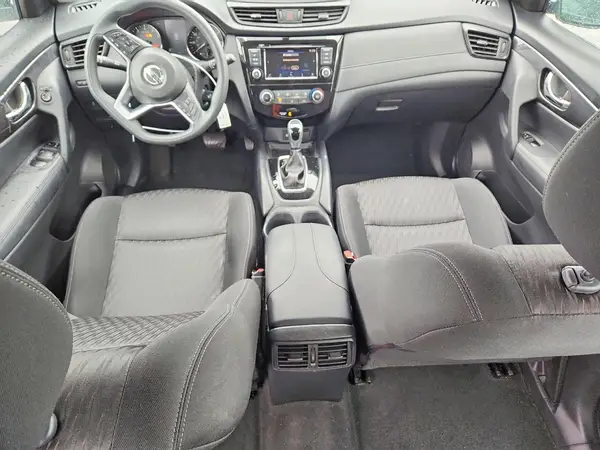 KNMAT2MV6JP588296 2018 NISSAN ROGUE - Image 8