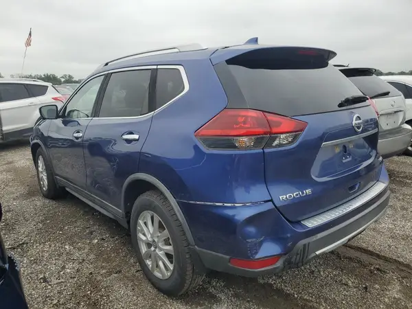 KNMAT2MV6JP593501 2018 NISSAN ROGUE - Image 2