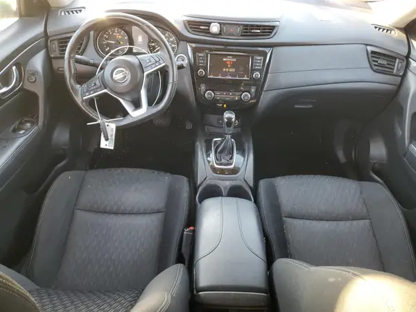 KNMAT2MV6JP601161 2018 NISSAN ROGUE - Image 8