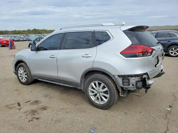 KNMAT2MV6JP603749 2018 NISSAN ROGUE - Image 2