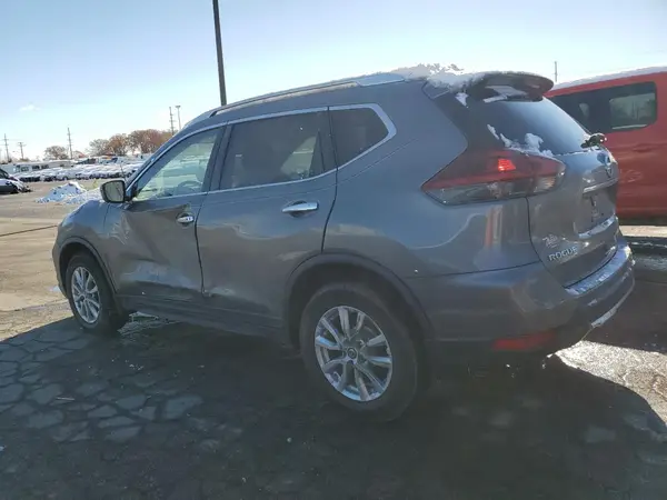 KNMAT2MV6JP603895 2018 NISSAN ROGUE - Image 2