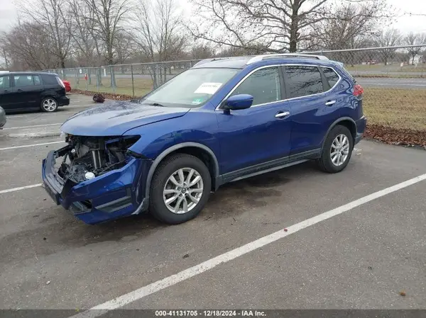 KNMAT2MV6JP606456 2018 NISSAN ROGUE - Image 2