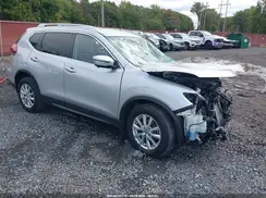 KNMAT2MV6JP607400 2018 NISSAN ROGUE