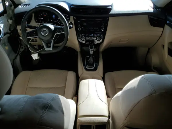 KNMAT2MV6JP616095 2018 NISSAN ROGUE - Image 8