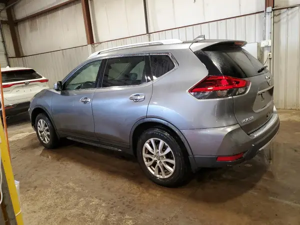 KNMAT2MV6JP619949 2018 NISSAN ROGUE - Image 2