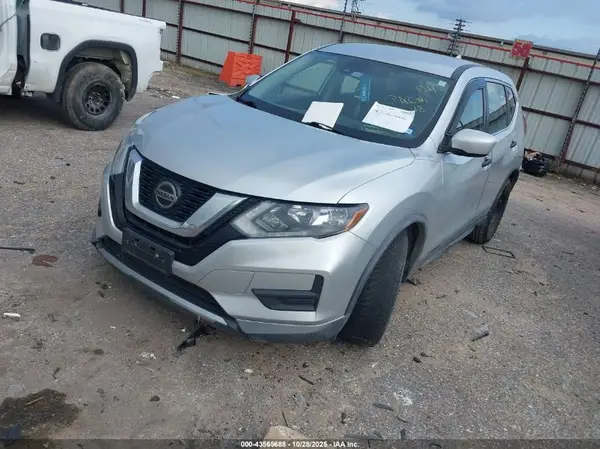 KNMAT2MV6KP501787 2019 NISSAN ROGUE - Image 2