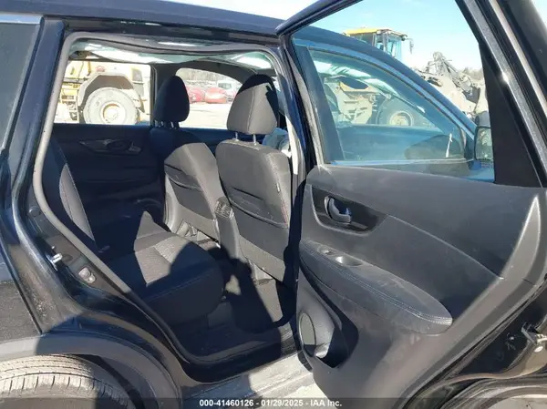 KNMAT2MV6KP516998 2019 NISSAN ROGUE - Image 8