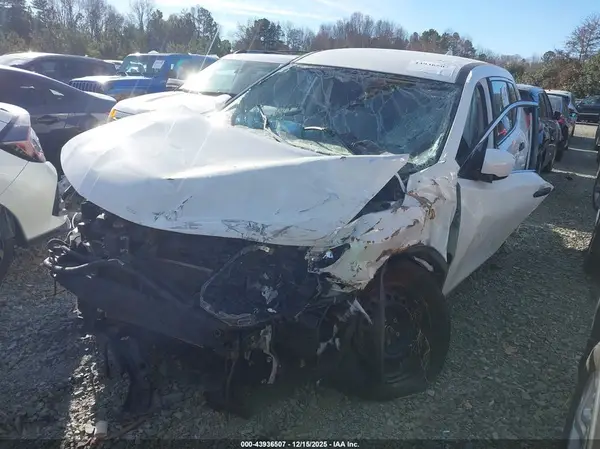 KNMAT2MV6KP532070 2019 NISSAN ROGUE - Image 2