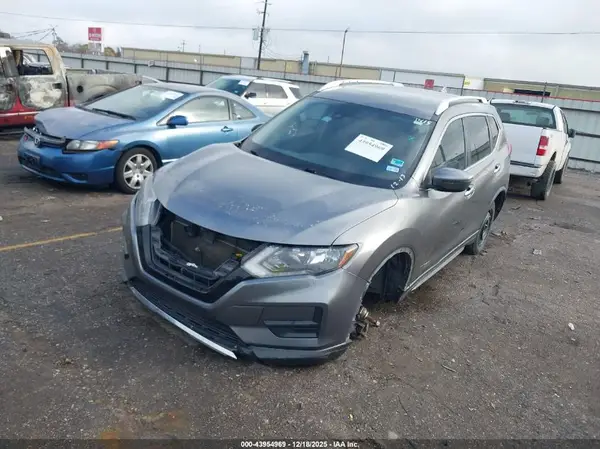 KNMAT2MV6LP511415 2020 NISSAN ROGUE - Image 2