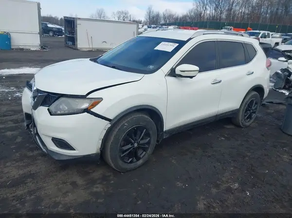 KNMAT2MV7GP598490 2016 NISSAN ROGUE - Image 2