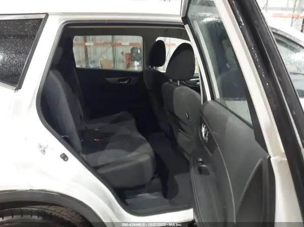 KNMAT2MV7GP604367 2016 NISSAN ROGUE - Image 8