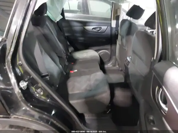 KNMAT2MV7GP607818 2016 NISSAN ROGUE - Image 8