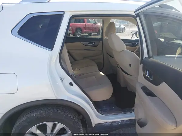 KNMAT2MV7GP623727 2016 NISSAN ROGUE - Image 8