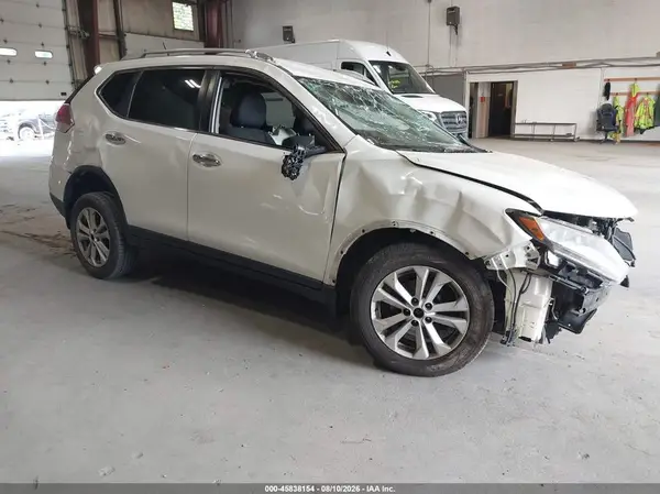 KNMAT2MV7GP625526 2016 NISSAN ROGUE - Image 1