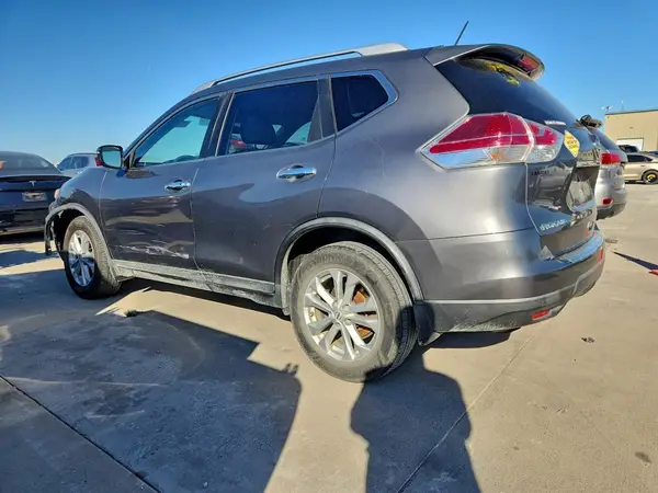 KNMAT2MV7GP641595 2016 NISSAN ROGUE - Image 2
