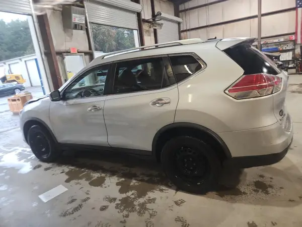 KNMAT2MV7GP644996 2016 NISSAN ROGUE - Image 2